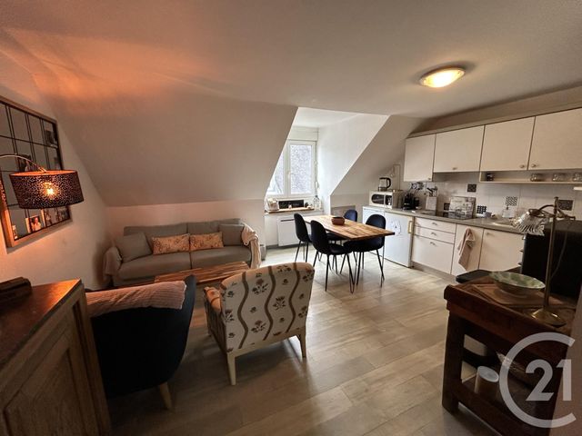 Appartement T3 à louer - 3 pièces - 39.82 m2 - QUIMPER - 29 - BRETAGNE - Century 21 Celtimmo